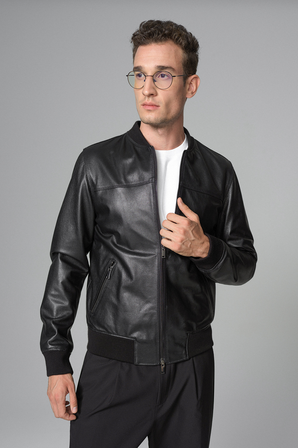 Geaca din piele de ovina 3027 culoarea neagra 1 Geaca din piele de ovina 3027 culoarea neagra 1