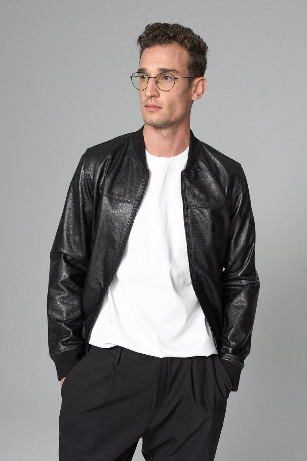 Geaca din piele de ovina 3027 culoarea neagra 3 Geaca din piele de ovina 3027 culoarea neagra 3