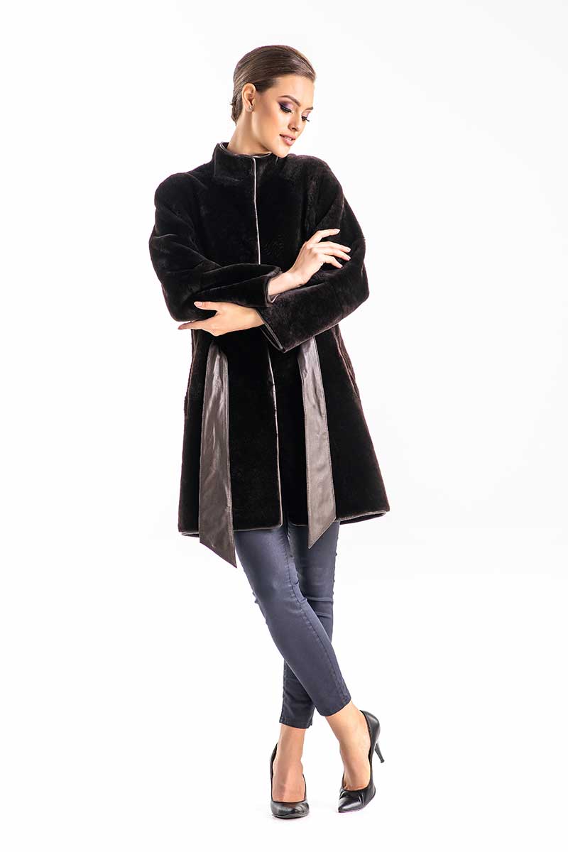 Haina de blana 2001 maro 1 Haina de blana 2001 maro 1