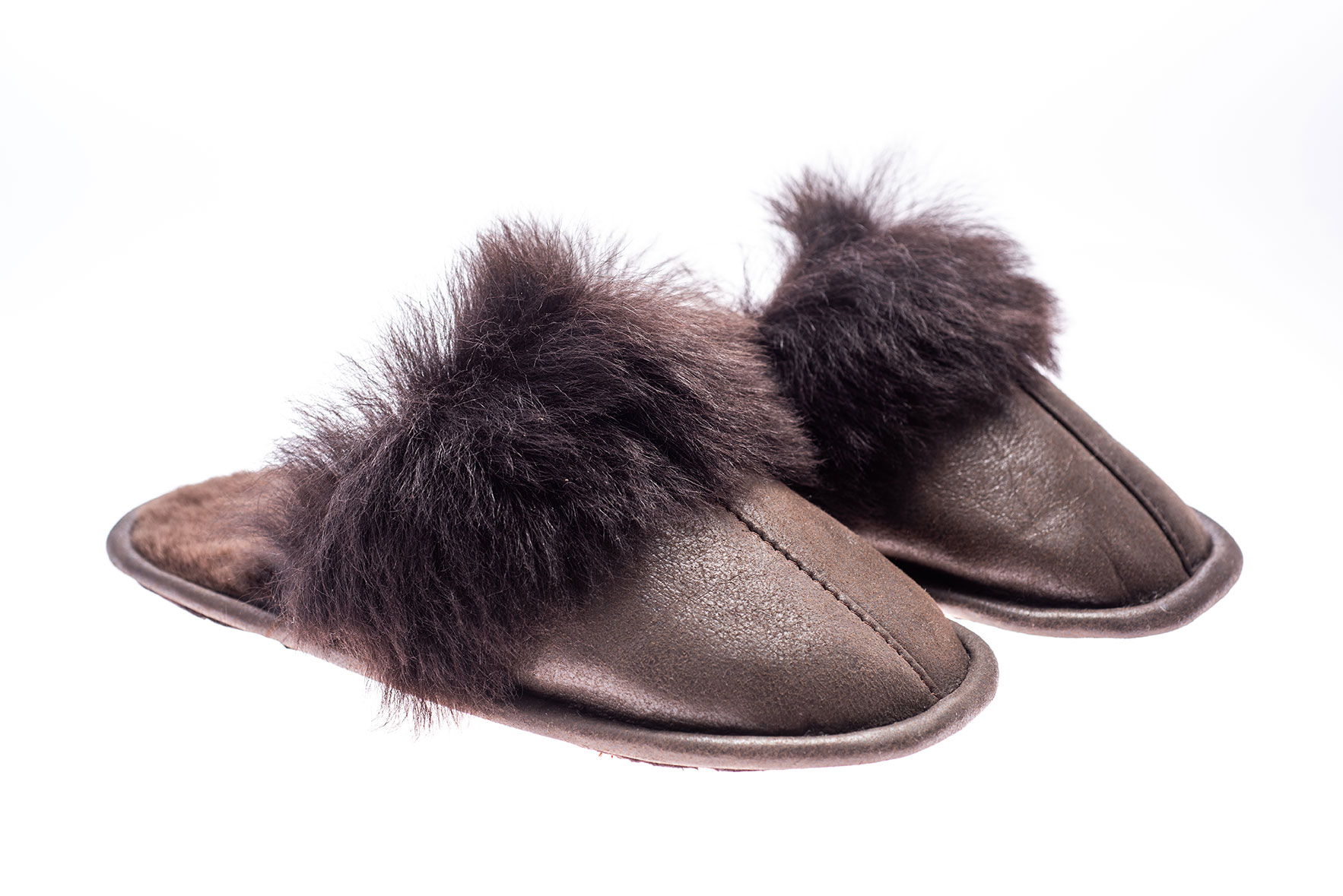 Papuci de casa din blana 902 maro 1 Papuci de casa din blana 902 maro 1