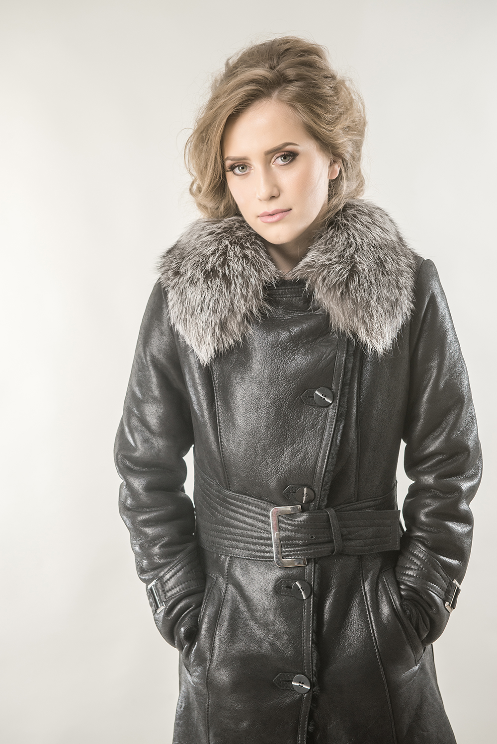 haina de blana 110 vp negru 1 haina de blana 110 vp negru 1