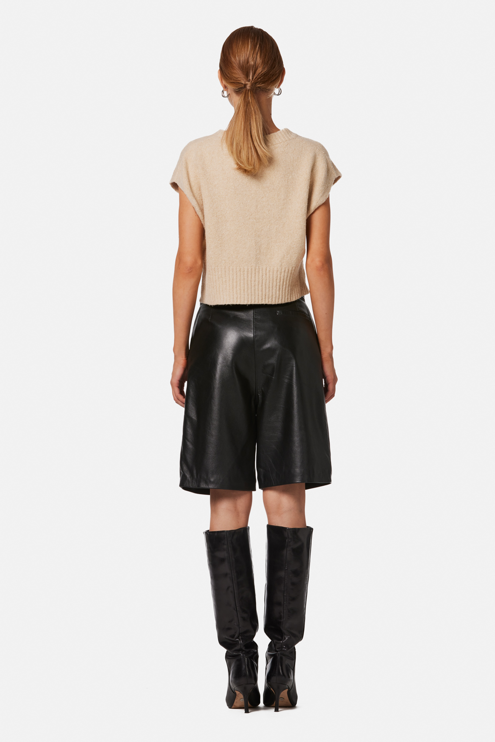 Pantalon scurt din piele 654 negru