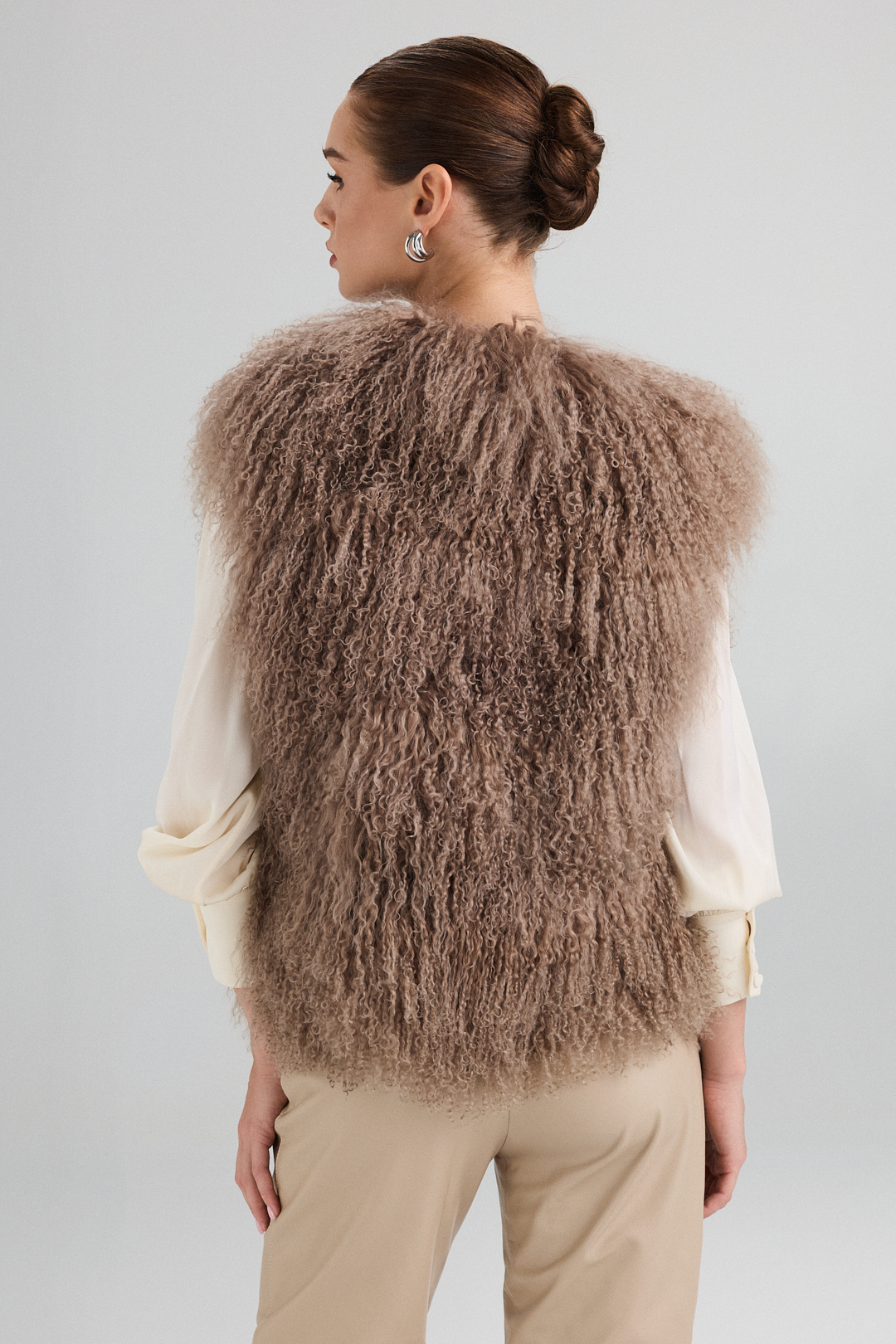 Vestă-din-blană-de-miel-mongolez-477-cenusiu-(4)